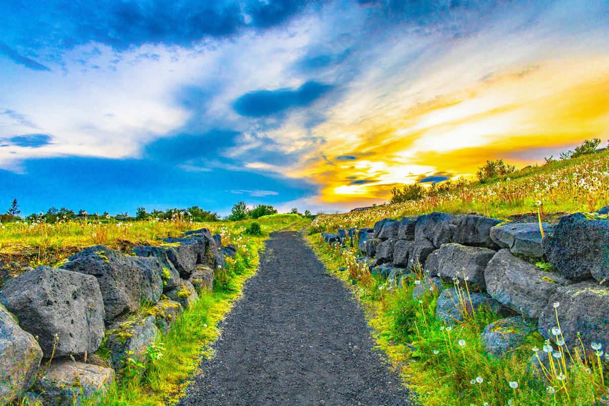Caminho para Hamarinn, Islândia